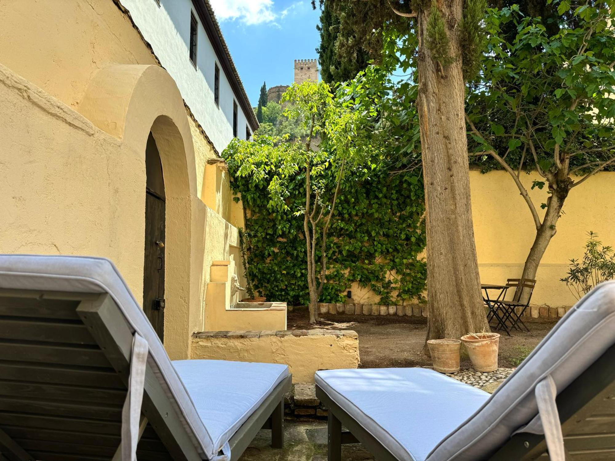 Apartment Casa Junto A La Alhambra Con Vistas Y Jardin Privado *